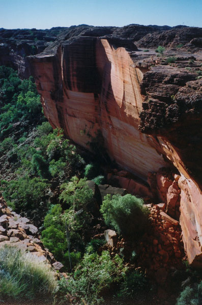 Photo of Kings Canyon cliffs